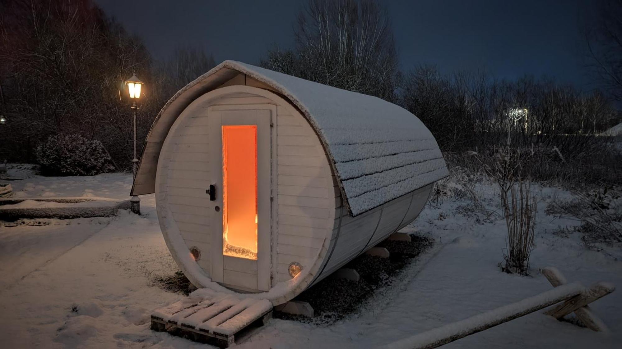Bettis - Uebernachten Im Iglu-Tinyhaus Tostedt  Exterior foto
